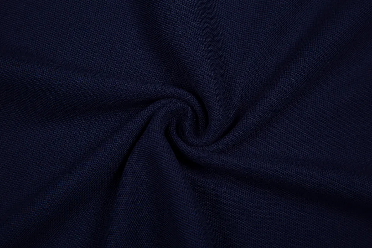 P200 White background picture [Evergreen all year round] Style number: 25101# (on sale all year round) Color: black white label/black red label/navy blue white label/navy blue red label/white/pink/grey Size: S to Pearlescent buttons on white background ✅ - The placket chiffon film is professionally processed ✅ -Ralph Lauren's classic Malaysian logo Polo｜Unlock the British retro sports style. Use 220g heavy double-sided piqué cotton to create a tall silhouette. The iconic Malaysian embroidery logo interprets American origin. The solid color system can easily control formal and casual scenes.